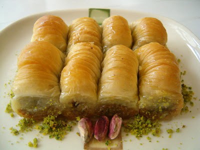 tatli gnder Essiz lezzette 1 kilo Fistikli Sari Burma  Ankara Glba cicekciler , cicek siparisi 
